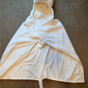 Pillowfort Unicorn Hooded Blanket 40x50 girls kids blanket NWOT